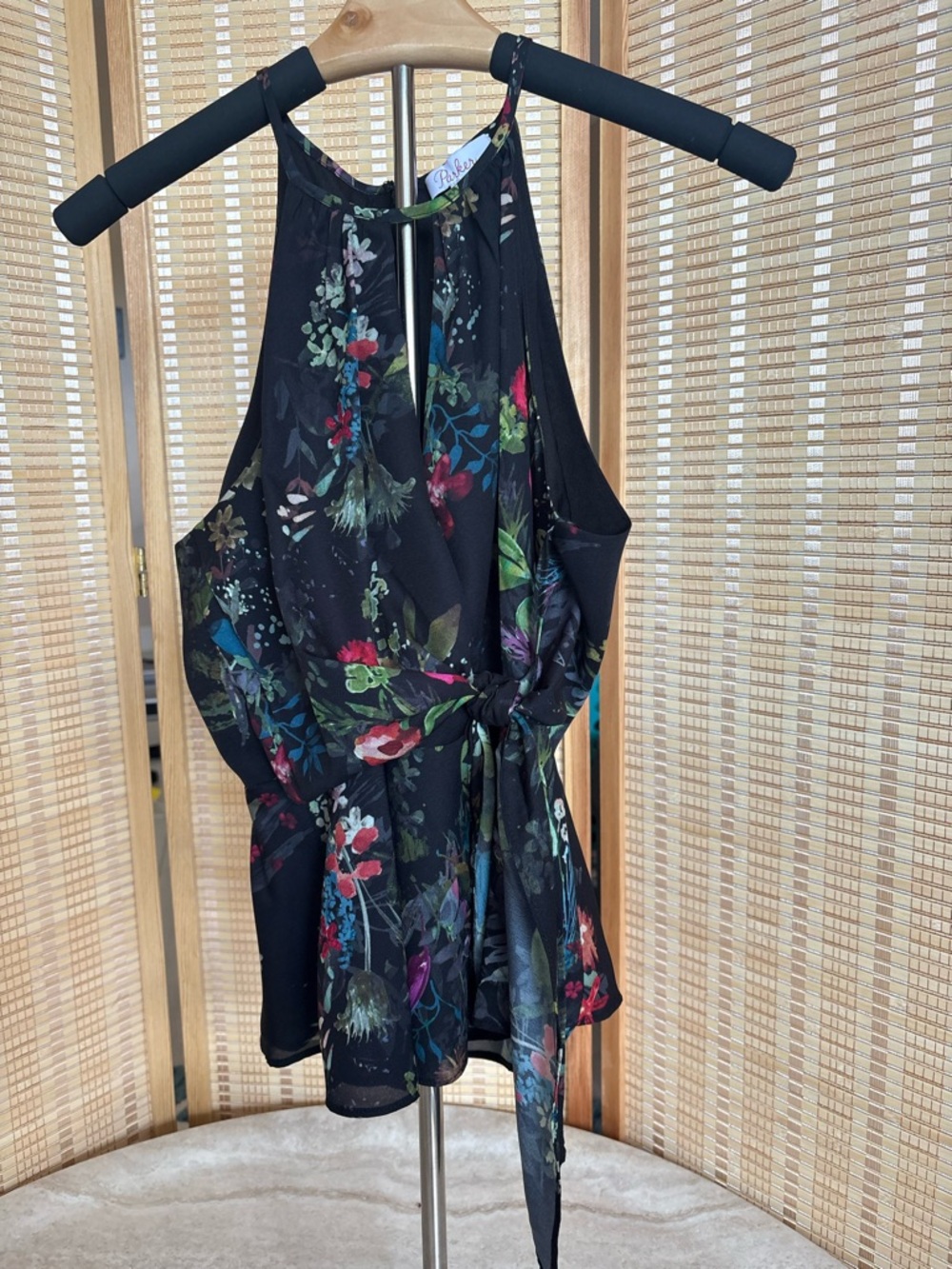 Parker Drape Front Keyhole Top – Dark Floral | Size Small | EUC